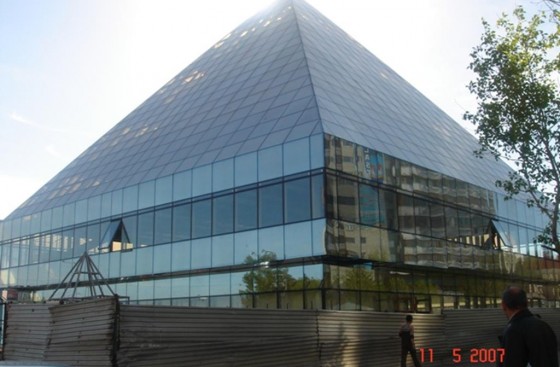 piramit-is-merkezi-03-560×367